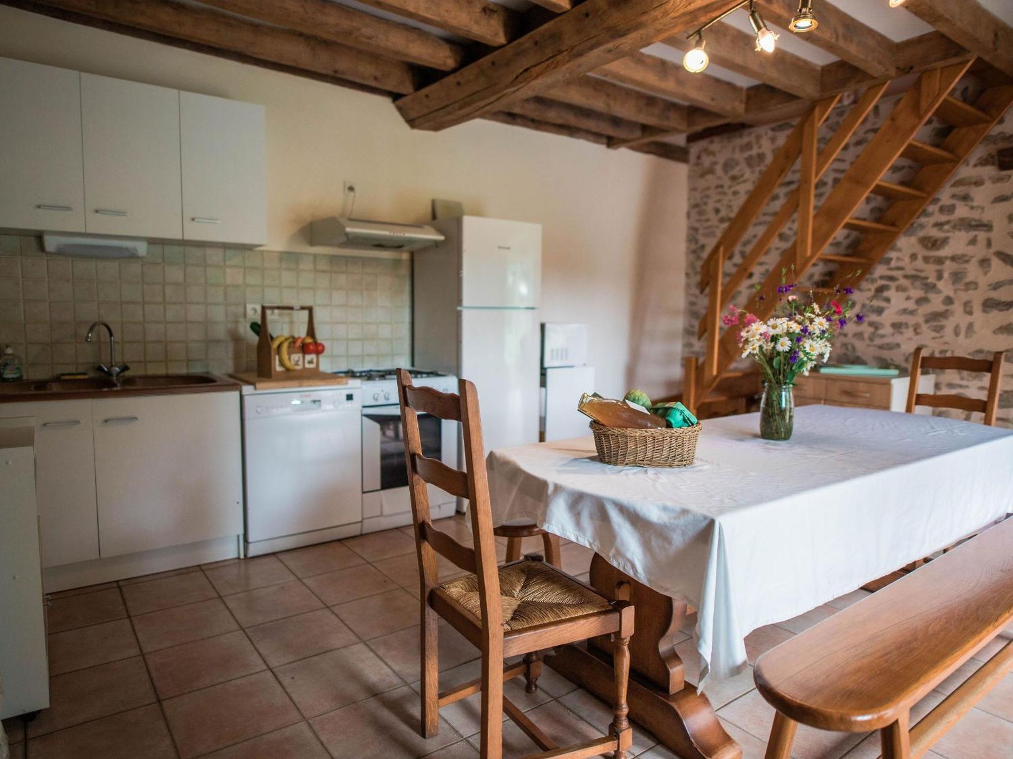 Gite De Charme Renove Avec Cheminee, Terrasse Et Proche Randonnees - Capacite 13 Pers. - Fr-1-410-179 Saint-Léonard-des-Bois Екстериор снимка